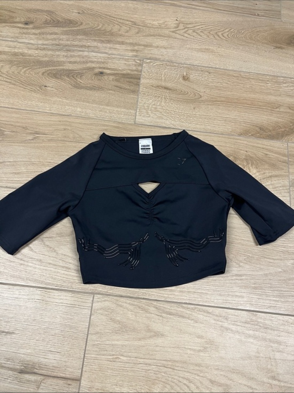 Gymshark Exo ultra crop Black Cropped Active Top with Cutout